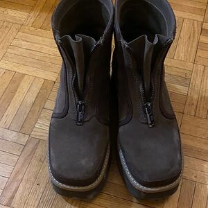 UGG Men's Dark Brown Zipper Boots